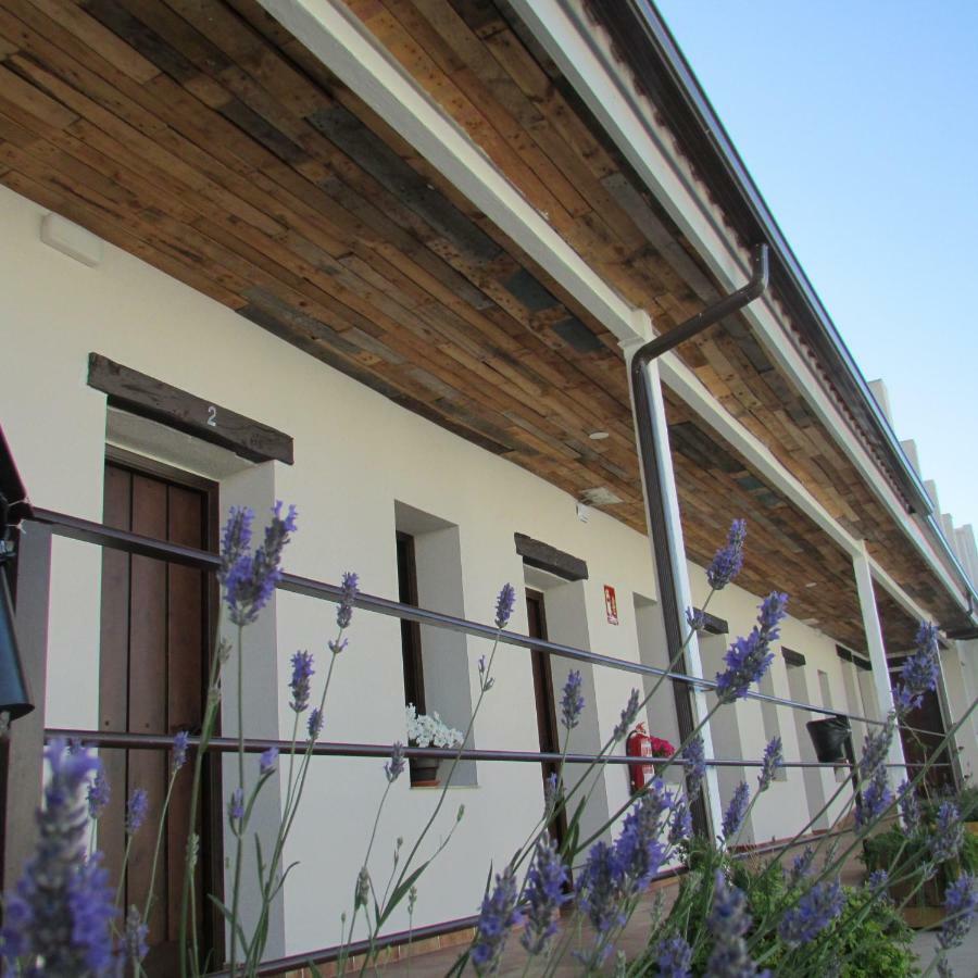 Hostal Almagro - Parking Bagian luar foto